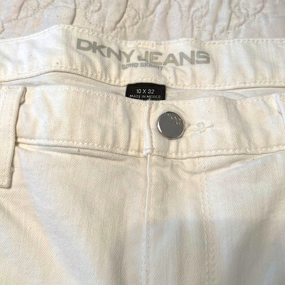 DKNY White Jeans size 10X32 White Pants - Picture 2 of 7